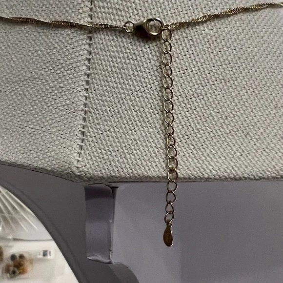 2OMM MOTHER-OF-PEARL WITH 0.10CTW WHITE ZIRCON TREE OF LIFE PENDANT - Picture 5 of 5